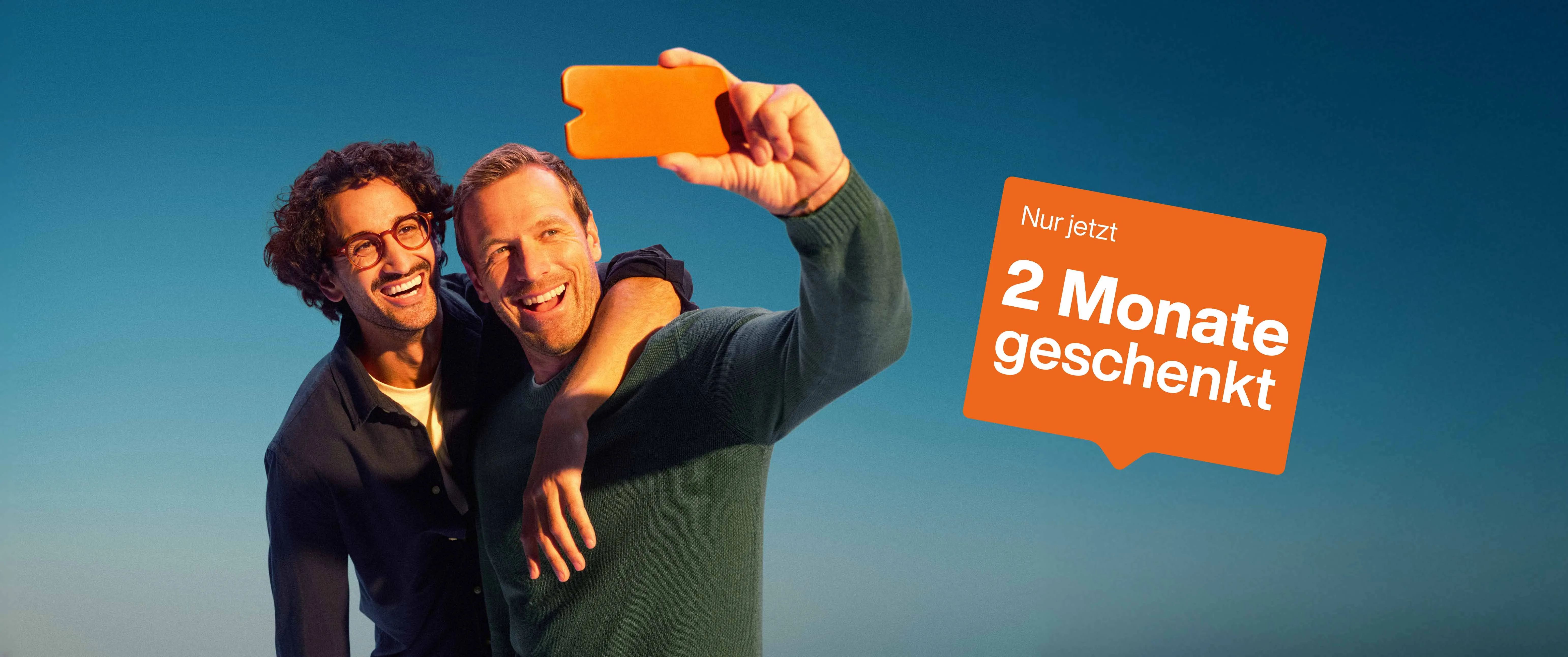 Mann und Frau machen ein selfie