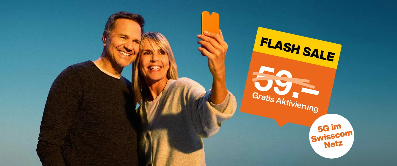 Mann und Frau machen ein selfie